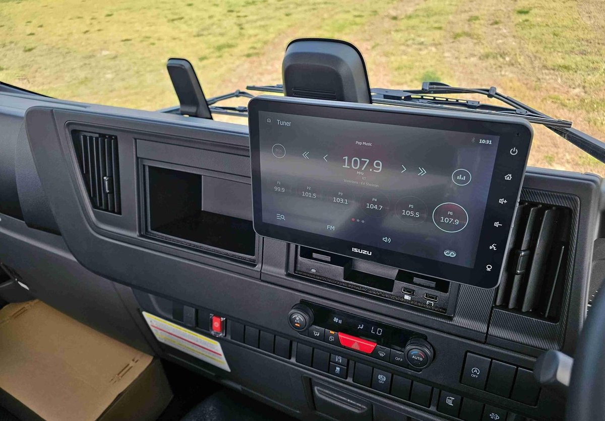 2025 Isuzu Frr 110-240 Am R56 image 16