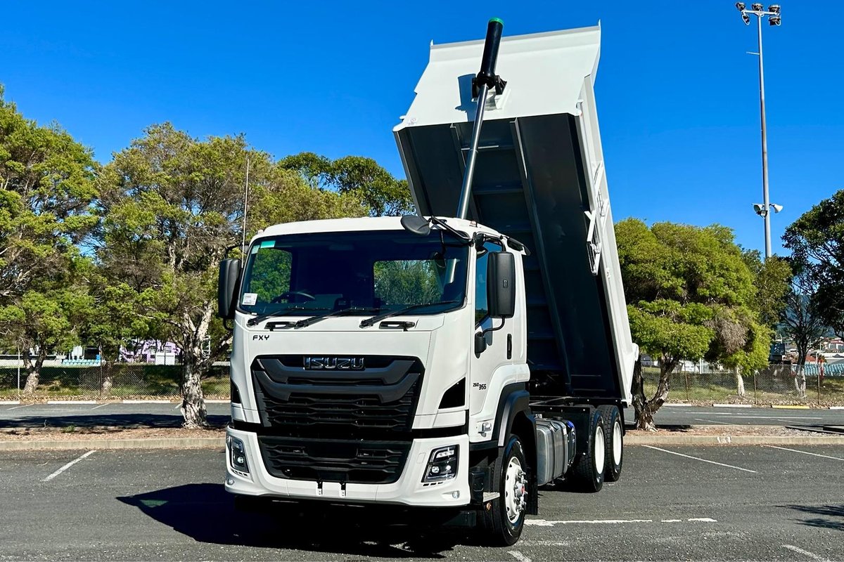 2025 Isuzu F Series FXY 260-355 AT R45 image 11