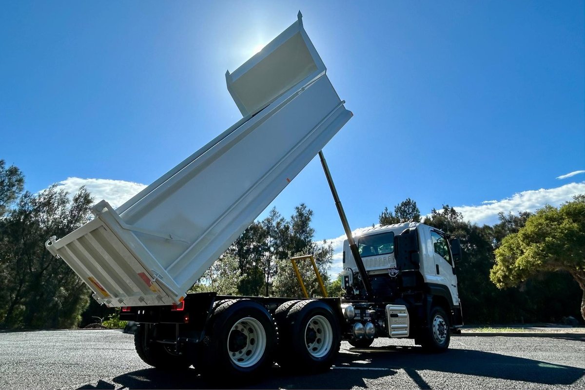 2025 Isuzu F Series FXY 260-355 AT R45 image 15