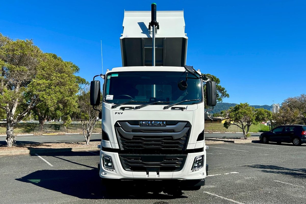 2025 Isuzu F Series FXY 260-355 AT R45 image 19