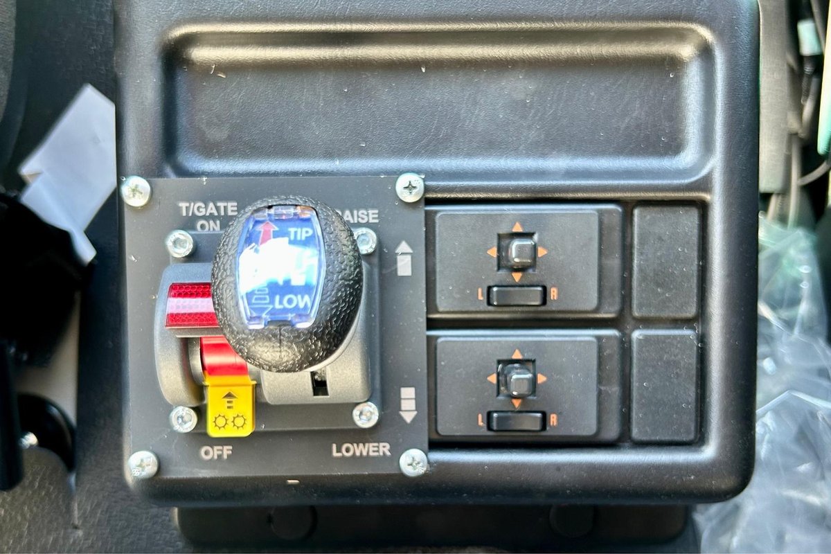 2025 Isuzu F Series FXY 260-355 AT R45 image 27
