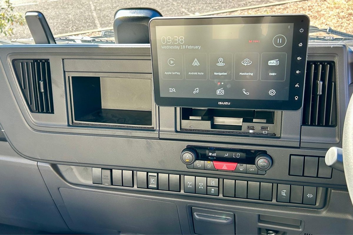 2025 Isuzu F Series FXY 260-355 AT R45 image 29