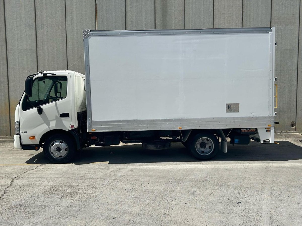 2022 Hino 300 Series 616 image 2
