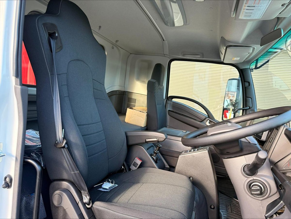 2026 Isuzu F Series image 15