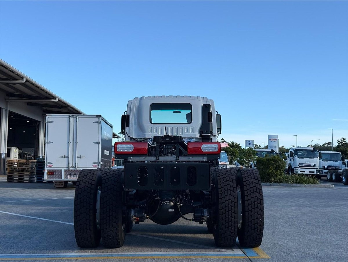 2026 Isuzu F Series image 6