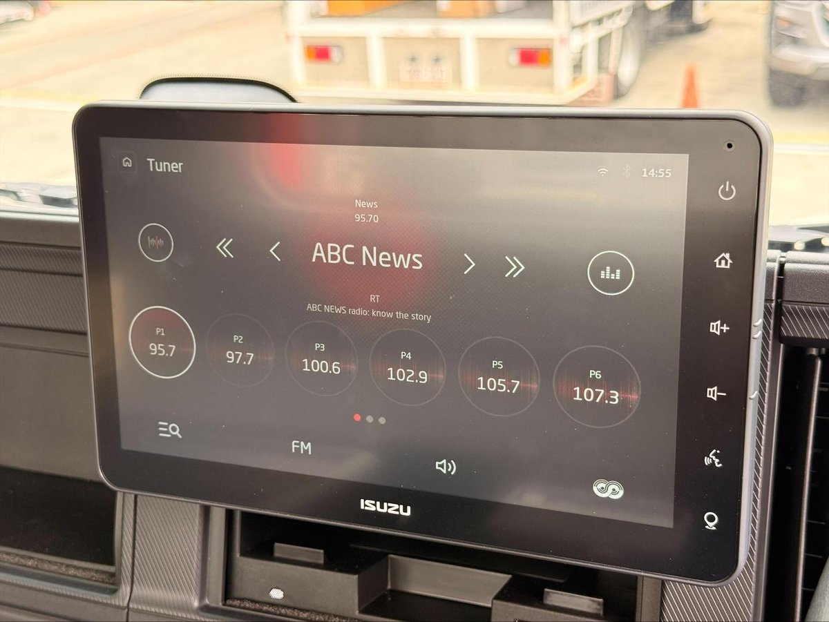 2026 Isuzu F Series image 19