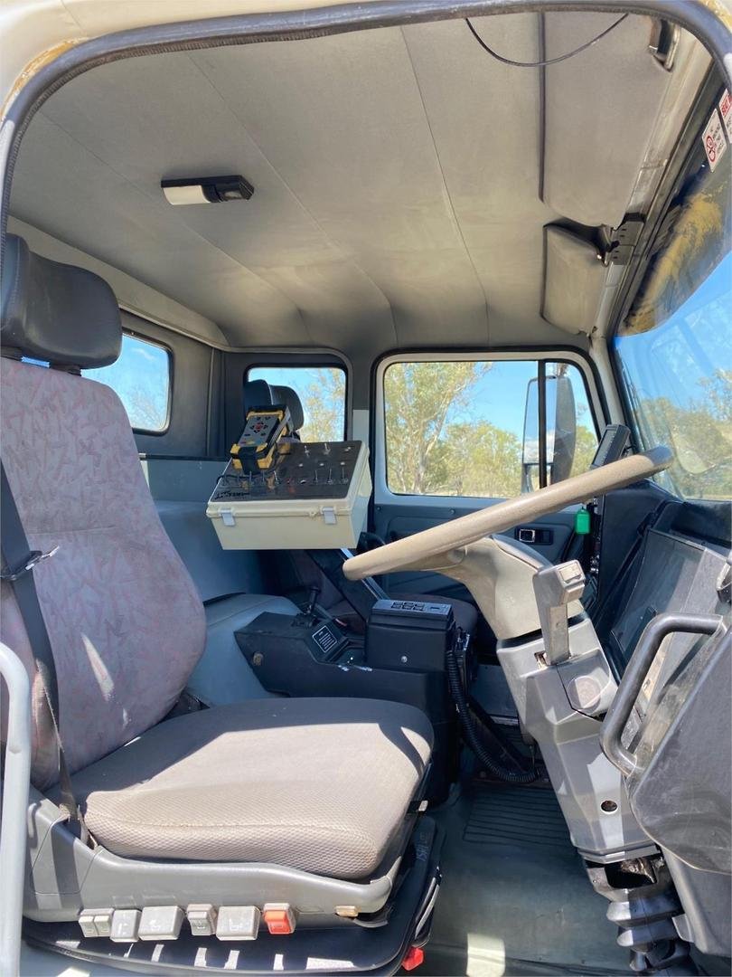 2004 Iveco Acco F2350g 260 image 13