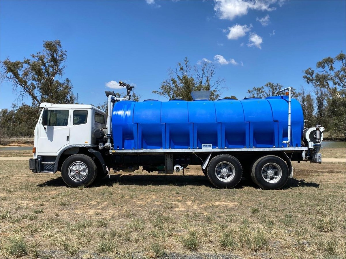 2004 Iveco Acco F2350g 260 image 2