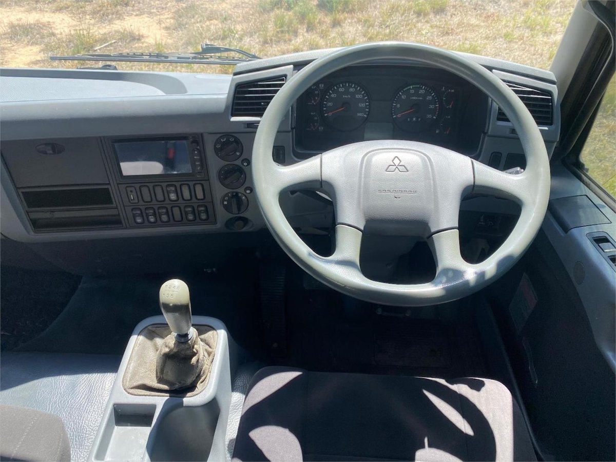 2016 Fuso Fighter 1427 image 17