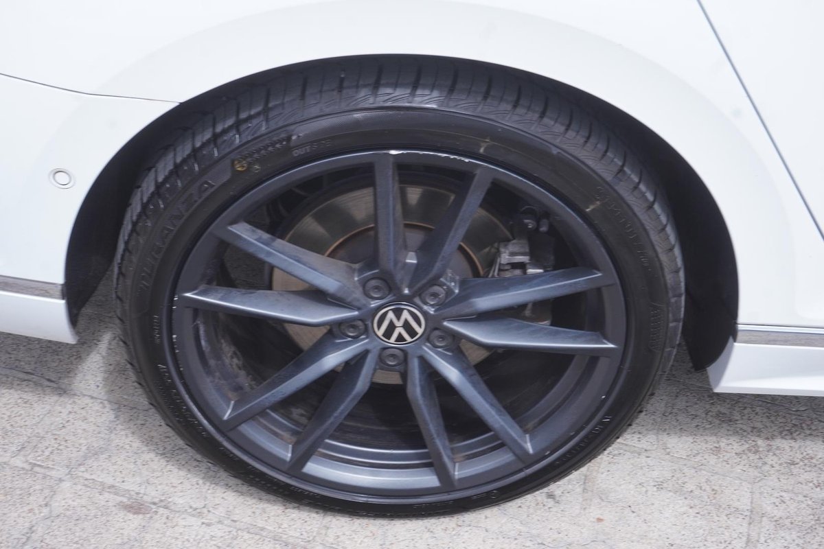 2021 Volkswagen Passat 206TSI R-Line B8 MY22 Four Wheel Drive image 34
