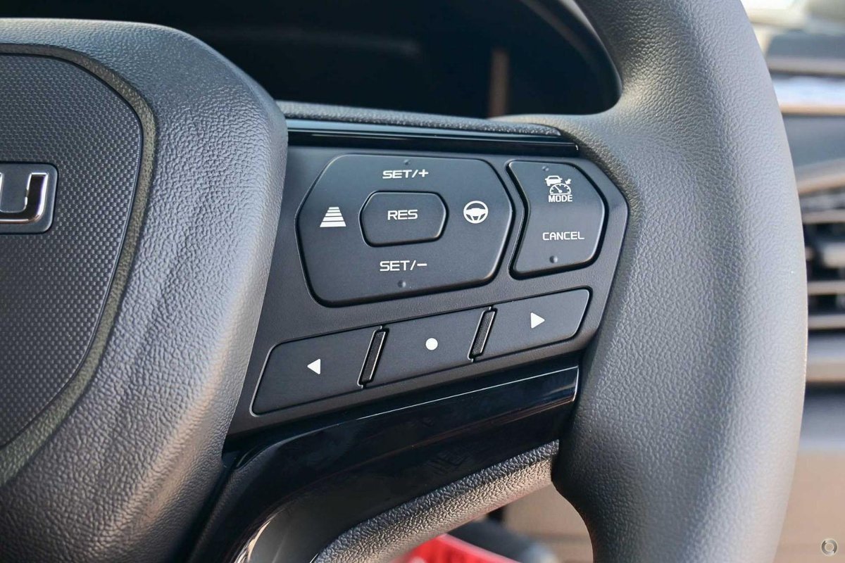 2026 Isuzu D-MAX X-RIDER MY25.5 4X4 Dual Range image 11