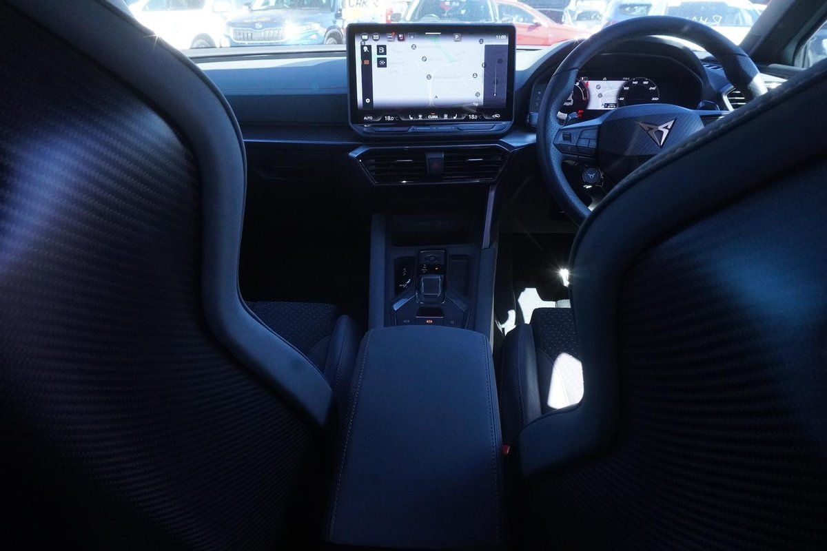2025 CUPRA Leon VZx KL MY25 image 9