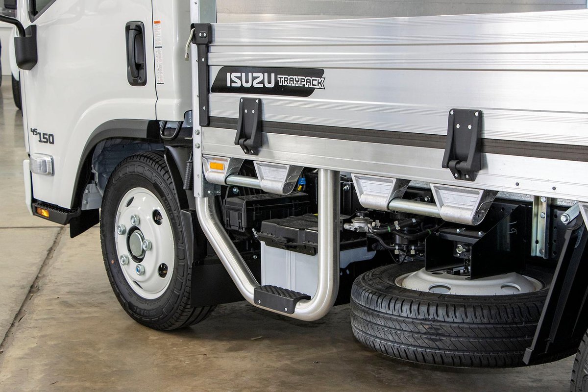2025 Isuzu N Series NLR 45-150 MT D25 Traypack image 19