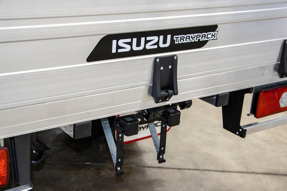 2025 Isuzu N Series NLR 45-150 MT D25 Traypack image 18