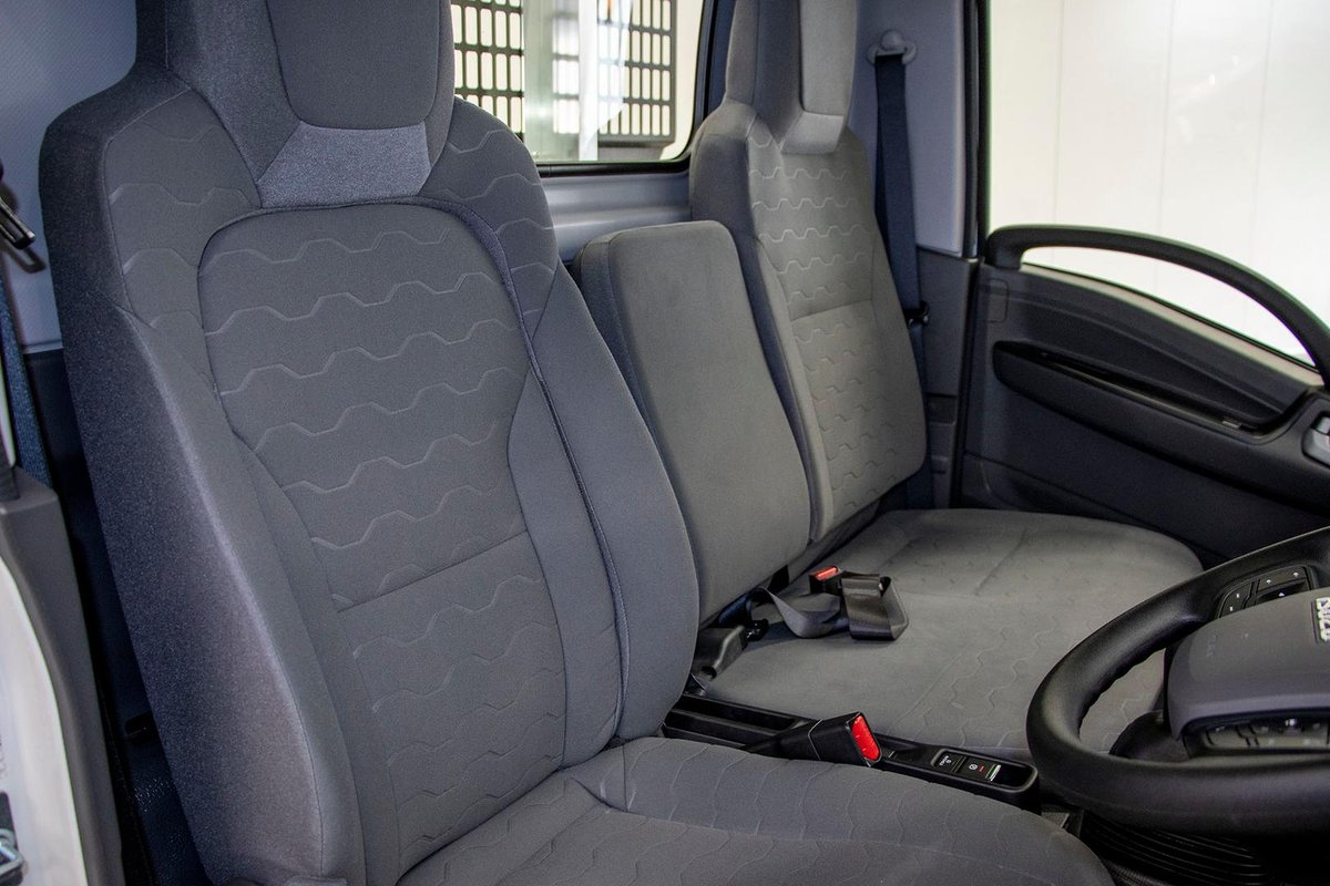 2025 Isuzu N Series NLR 45-150 MT D25 Traypack image 9