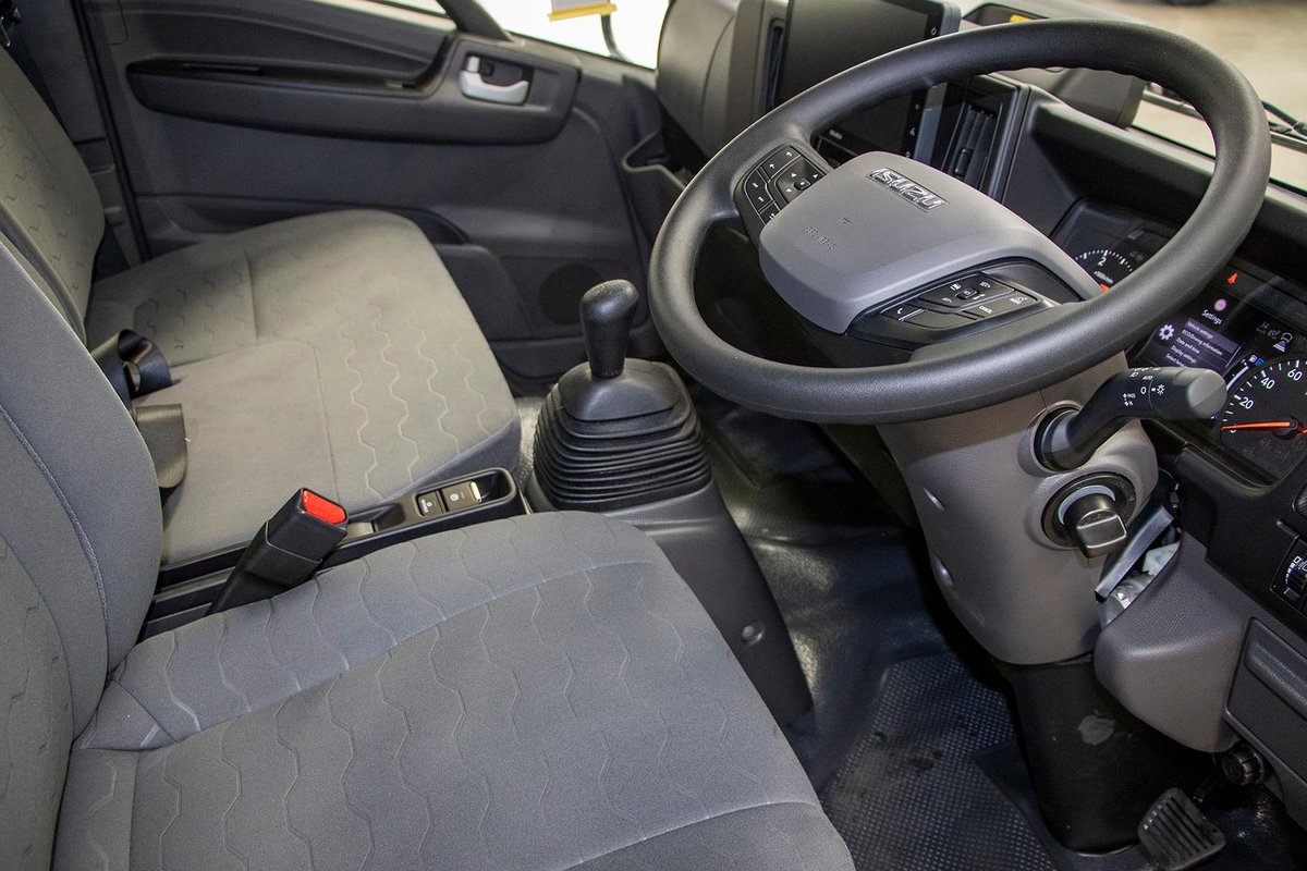 2025 Isuzu N Series NLR 45-150 MT D34 image 7