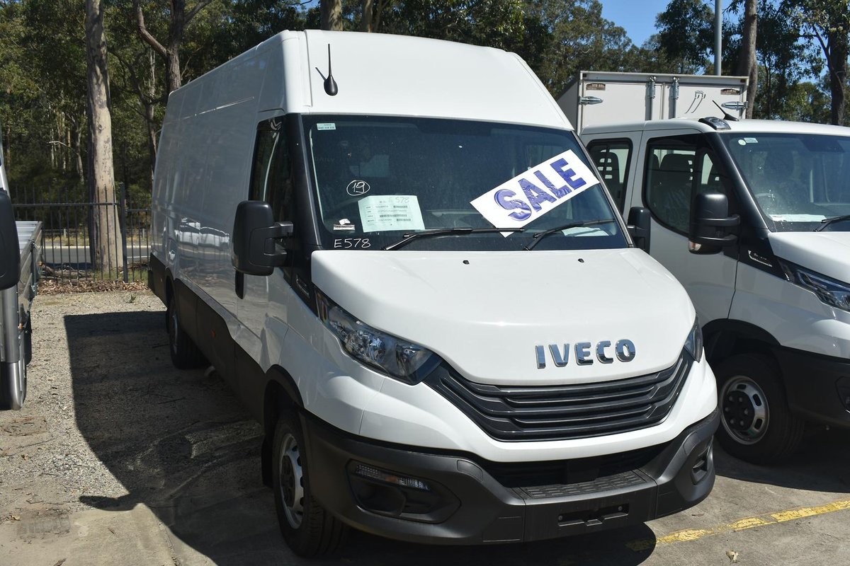 2025 Iveco Daily 35s14v image 3