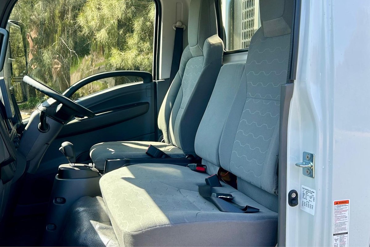 2026 Isuzu N Series NLR 45-150 DT D25 Traypack image 22