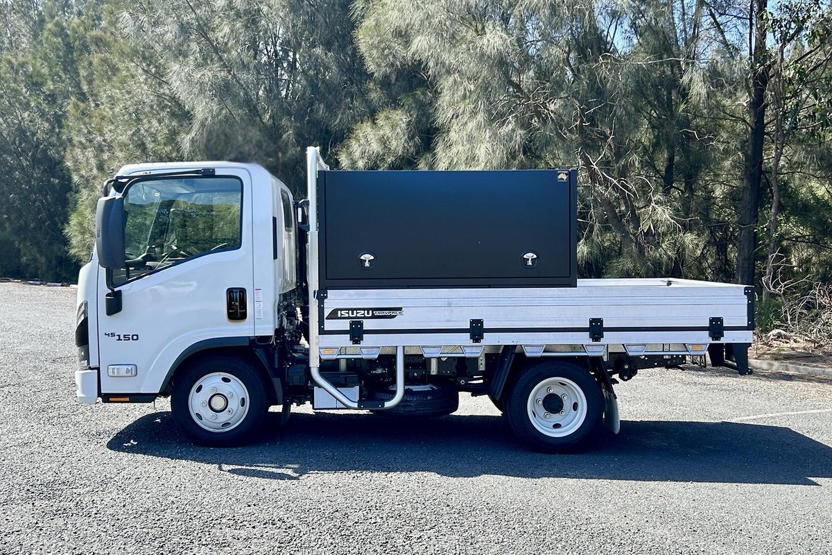 2026 Isuzu N Series NLR 45-150 DT D25 Traypack image 8