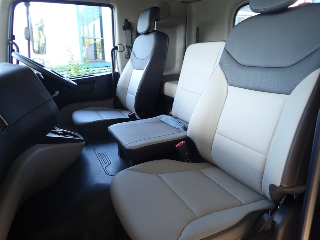 2025 Hyundai Pavise D222 image 13