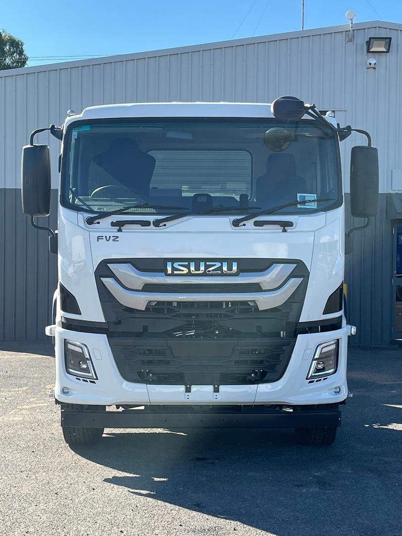 2026 Isuzu F Series image 8