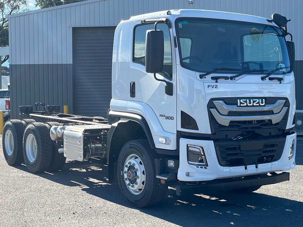 2026 Isuzu F Series image 7