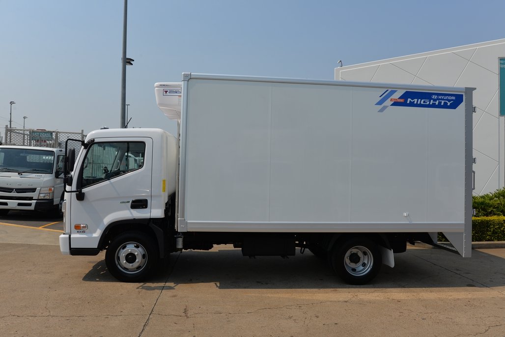 2025 Hyundai Ex6 Mwb image 2