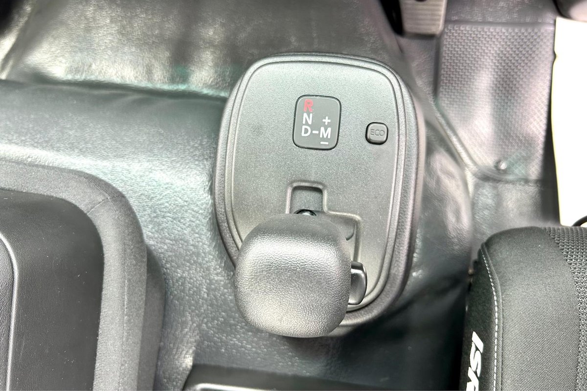 2025 Isuzu F Series FRR 110-240 AM R52 image 21