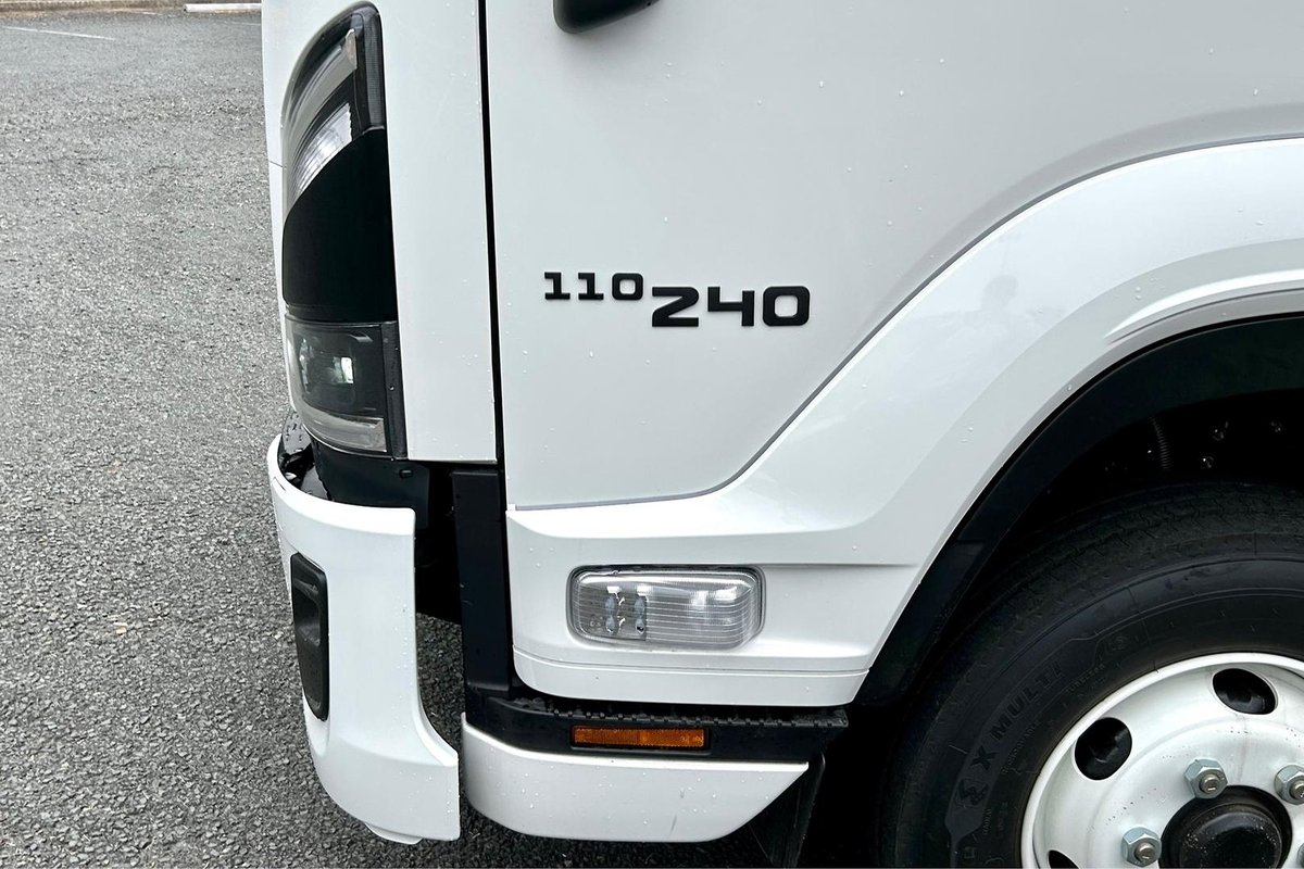 2025 Isuzu F Series FRR 110-240 AM R52 image 9