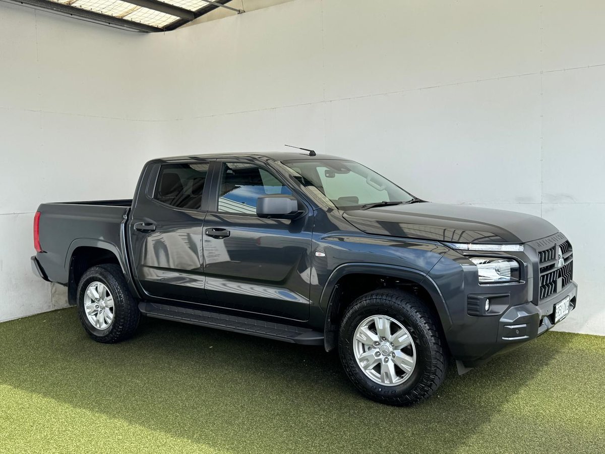 2025 Mitsubishi Triton GLX+ MV MY25 4X4 Dual Range image 8