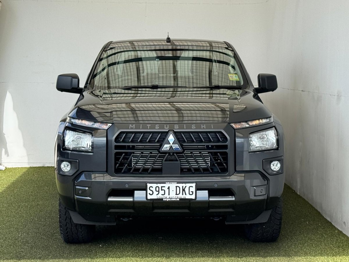 2025 Mitsubishi Triton GLX+ MV MY25 4X4 Dual Range image 9