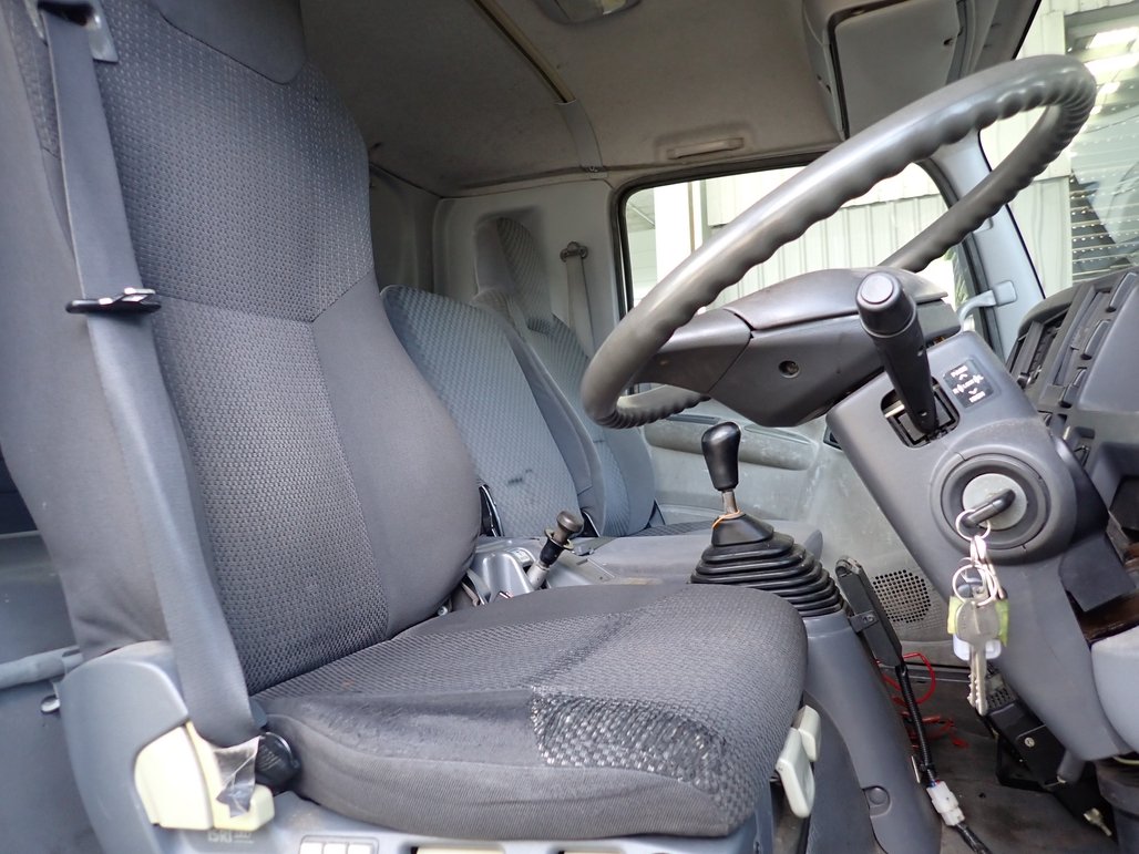 2011 Isuzu Frr 600 image 11