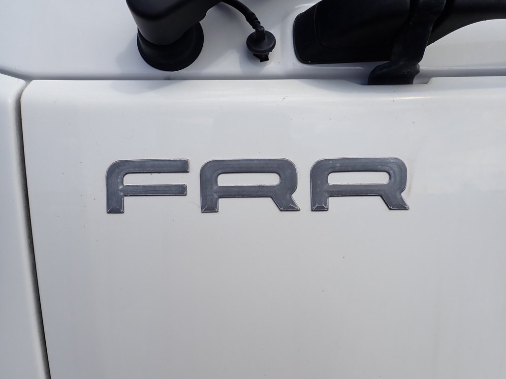 2011 Isuzu Frr 600 image 18