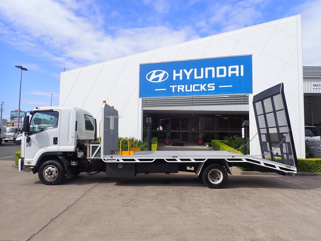 2011 Isuzu Frr 600 image 20
