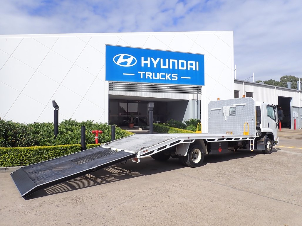 2011 Isuzu Frr 600 image 8