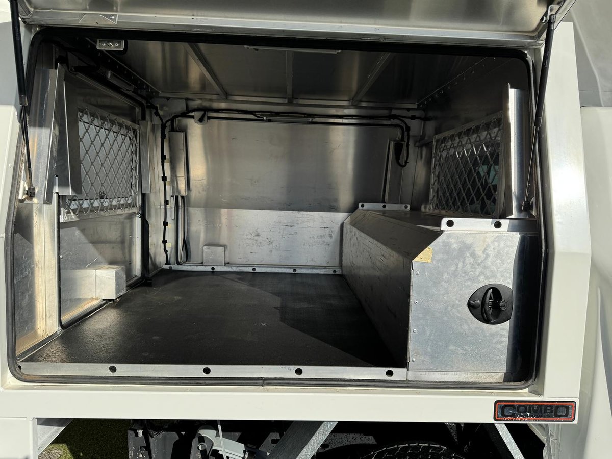 2019 Volkswagen Amarok TDI420 Core 2H MY19 4X4 Constant image 17