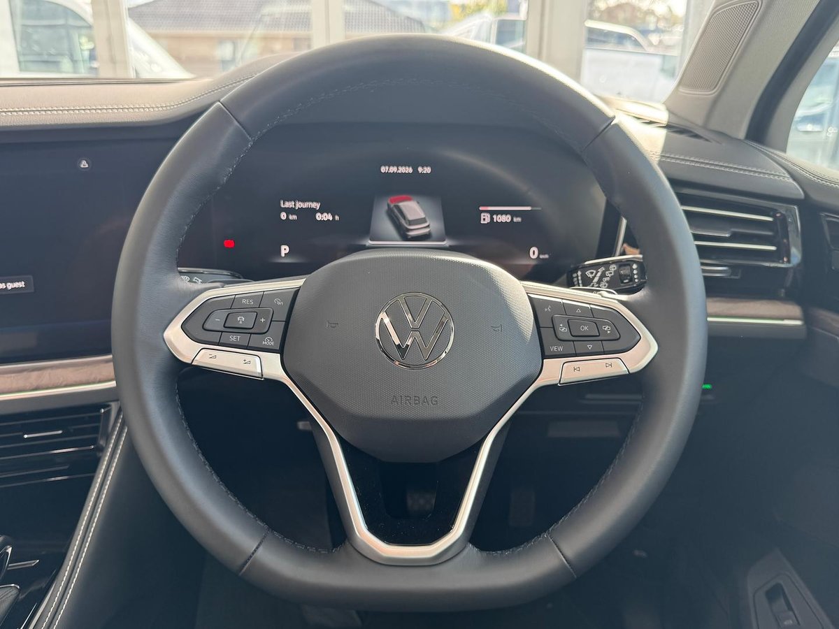 2025 Volkswagen Touareg 170TDI RC MY26 Four Wheel Drive image 32