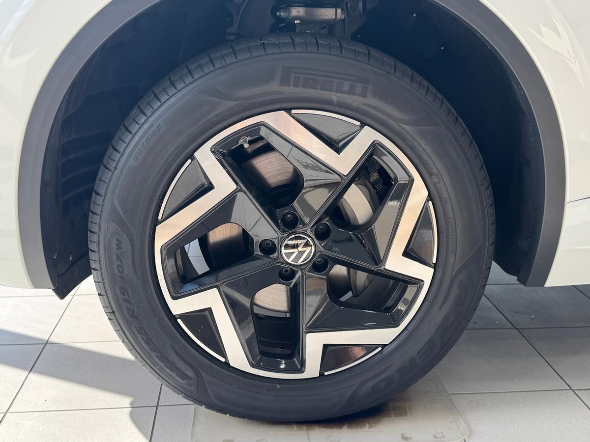 2025 Volkswagen Touareg 170TDI RC MY26 Four Wheel Drive image 36