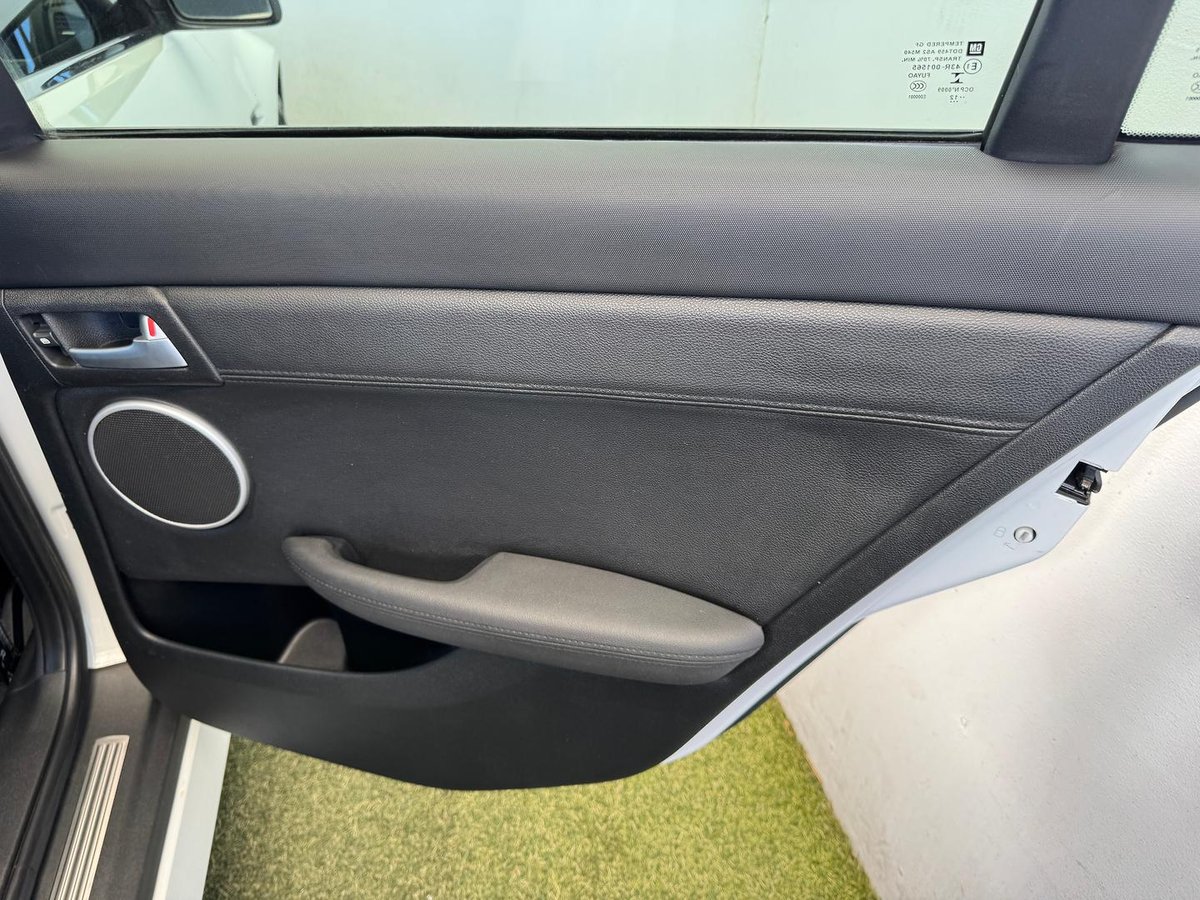 2012 Holden Commodore SV6 Z Series VE Series II MY12.5 image 18