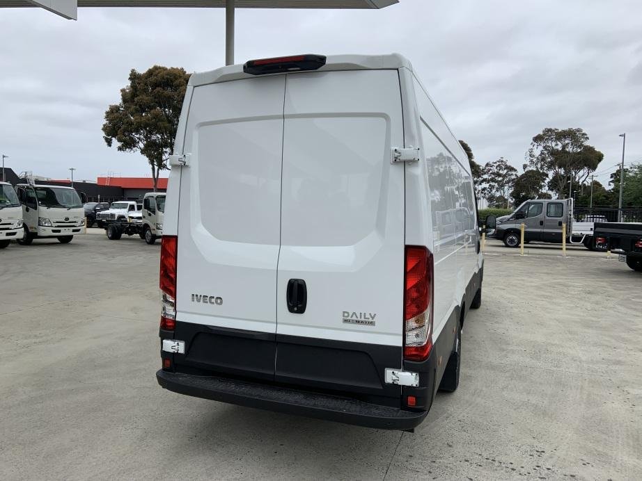 2025 Iveco Daily 35S18V image 11