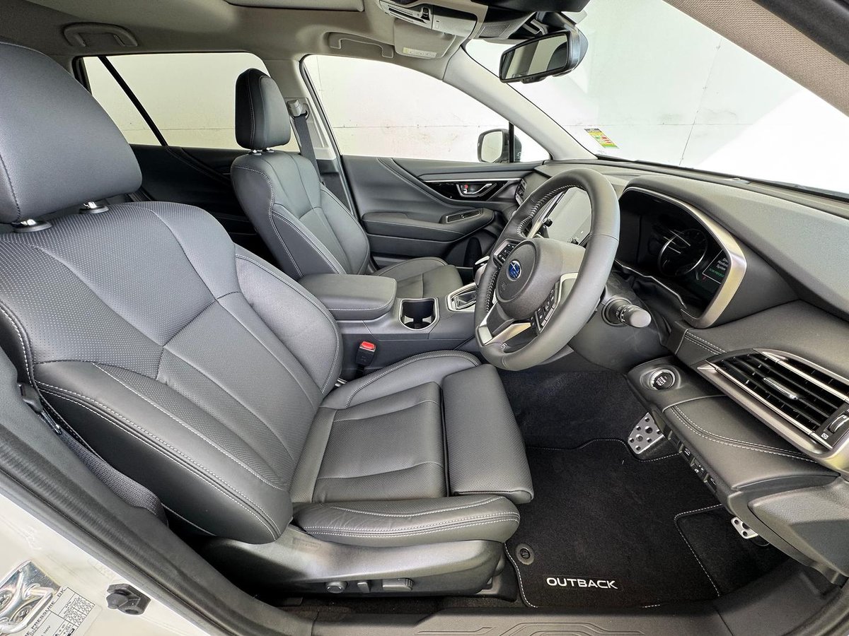 2025 Subaru Outback AWD Touring 6GEN MY25 AWD image 8