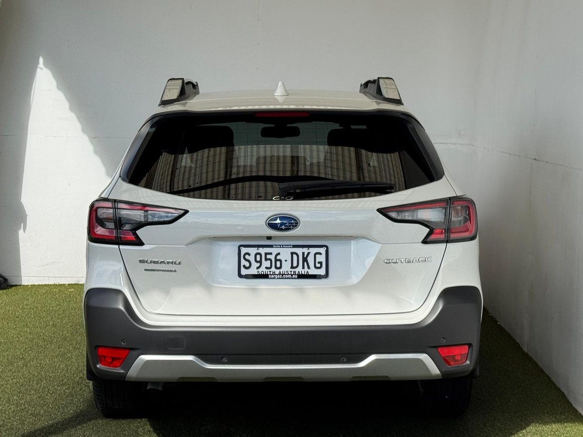2025 Subaru Outback AWD Touring 6GEN MY25 AWD image 11