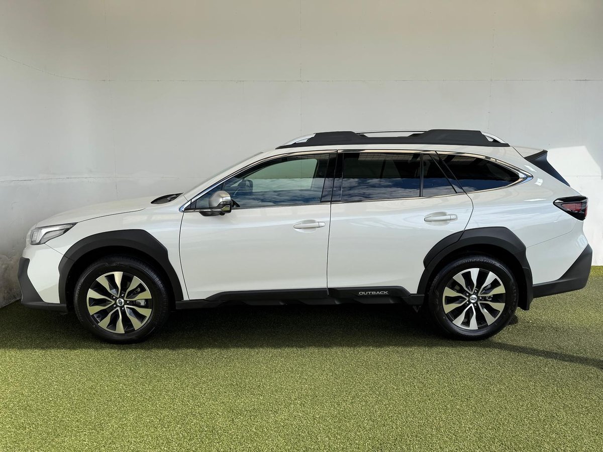 2025 Subaru Outback AWD Touring 6GEN MY25 AWD image 18