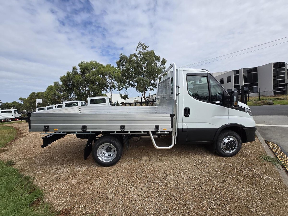 2025 Iveco Daily 45C18 Tradie Made image 8
