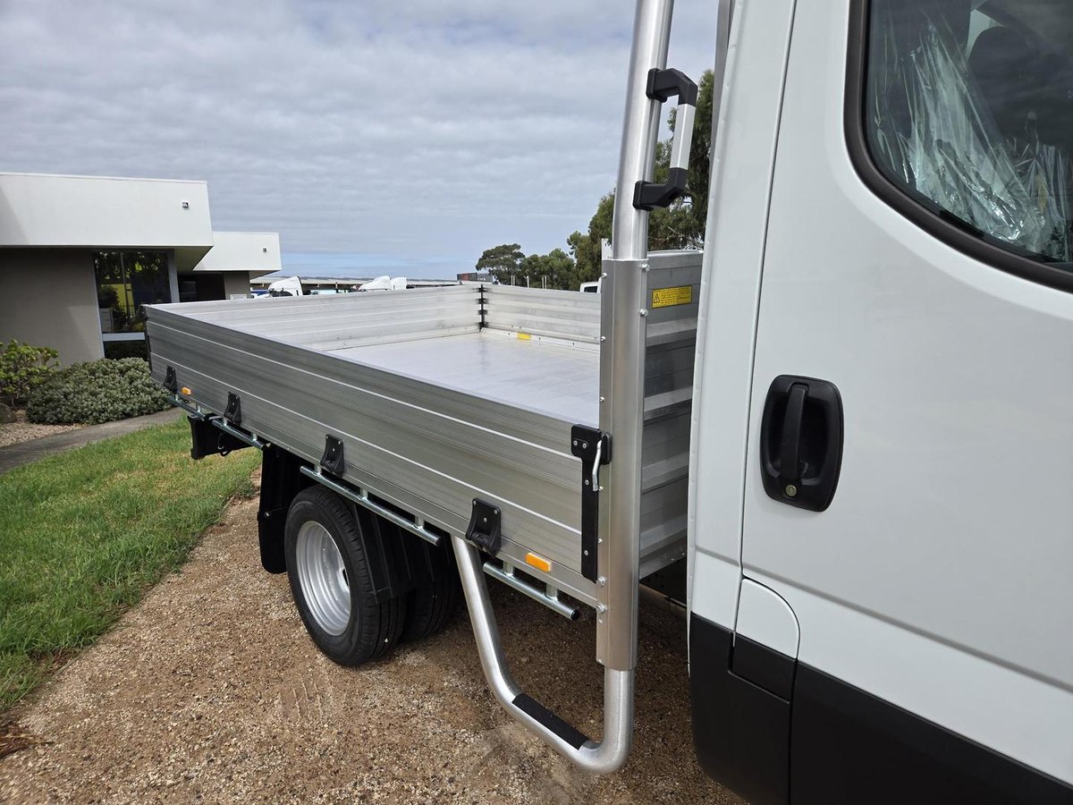 2025 Iveco Daily 45C18 Tradie Made image 9
