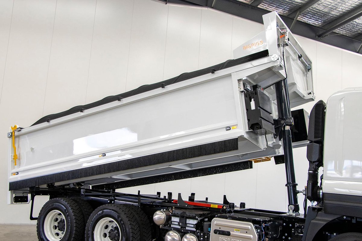 2025 Isuzu F Series FXZ 260-355 AT R45 image 18