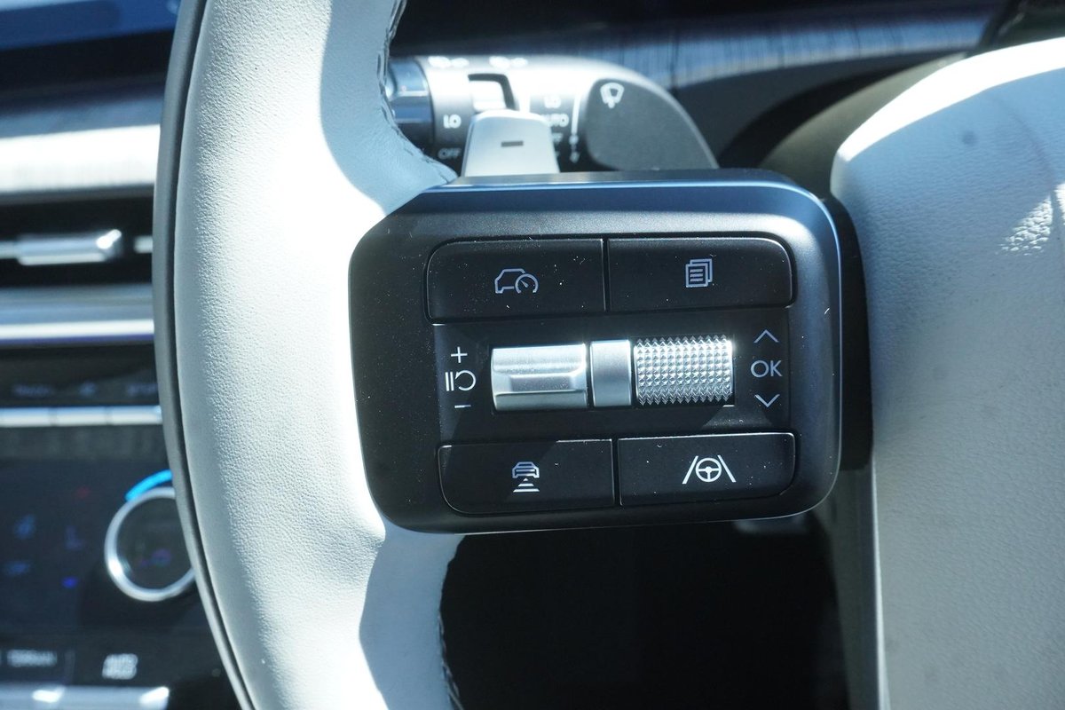 2025 Hyundai Santa Fe Calligraphy MX5.V1 MY25 AWD image 11