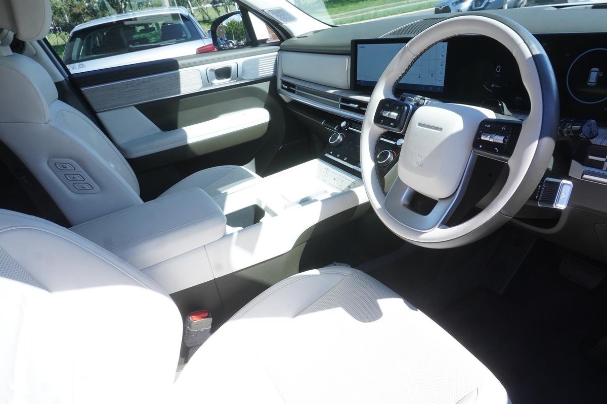 2025 Hyundai Santa Fe Calligraphy MX5.V1 MY25 AWD image 7
