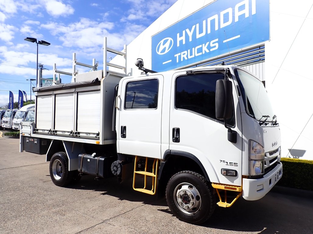 2017 Isuzu Nps 75-155 image 7