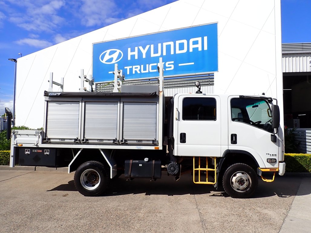 2017 Isuzu Nps 75-155 image 8